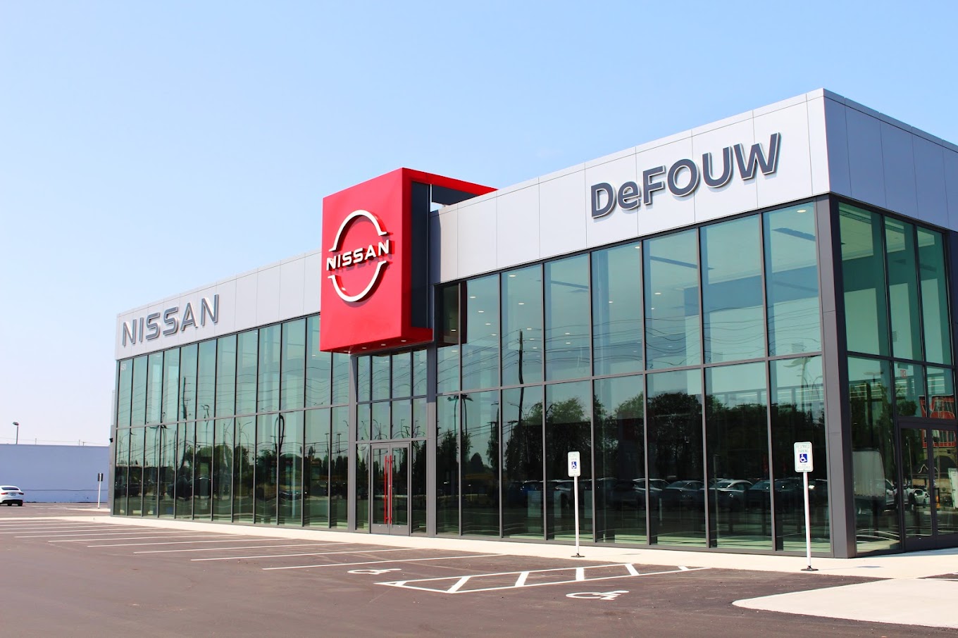 DeFOUW NISSAN OF LAFAYETTE