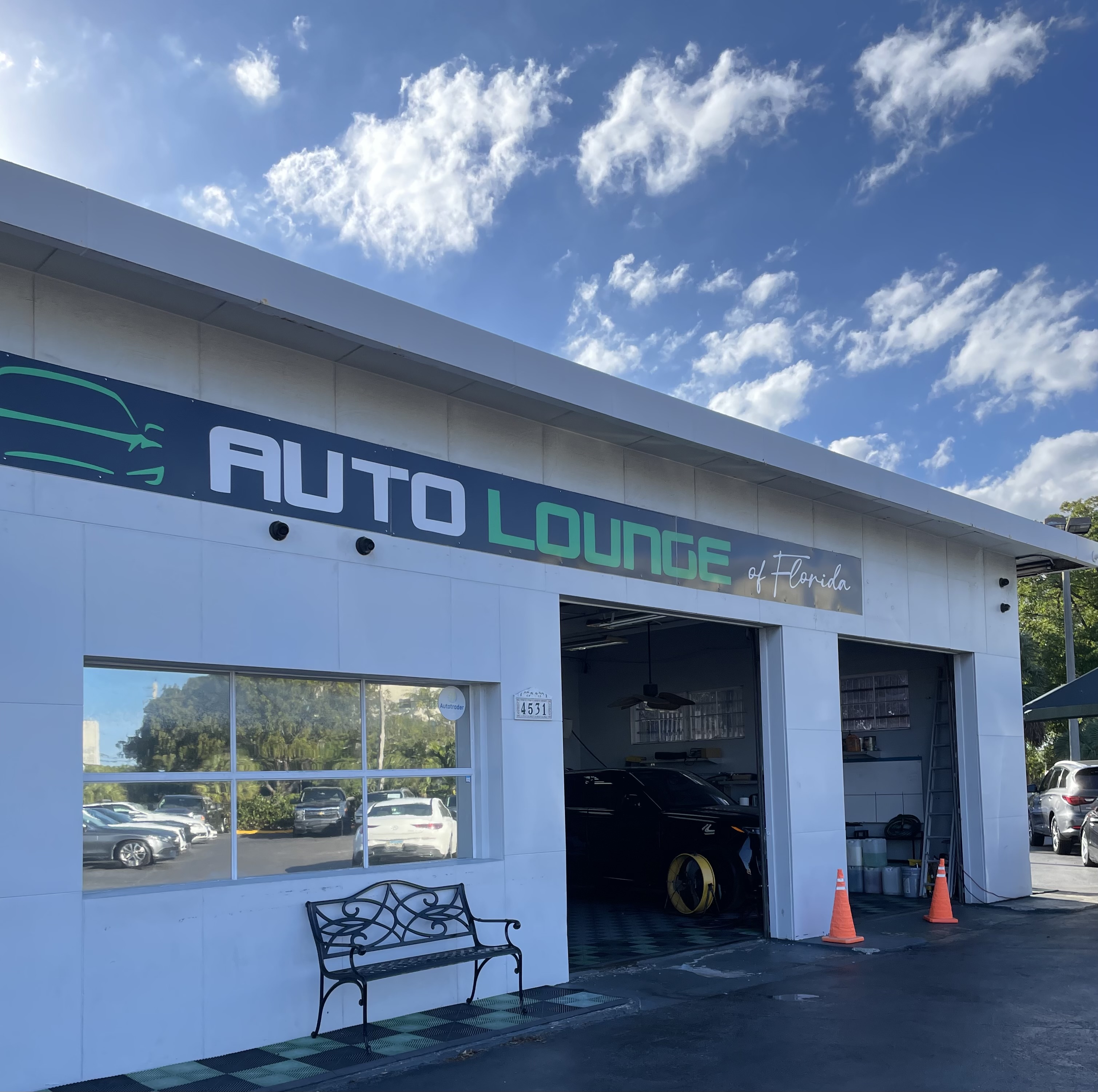 Auto Lounge Of Florida LLC