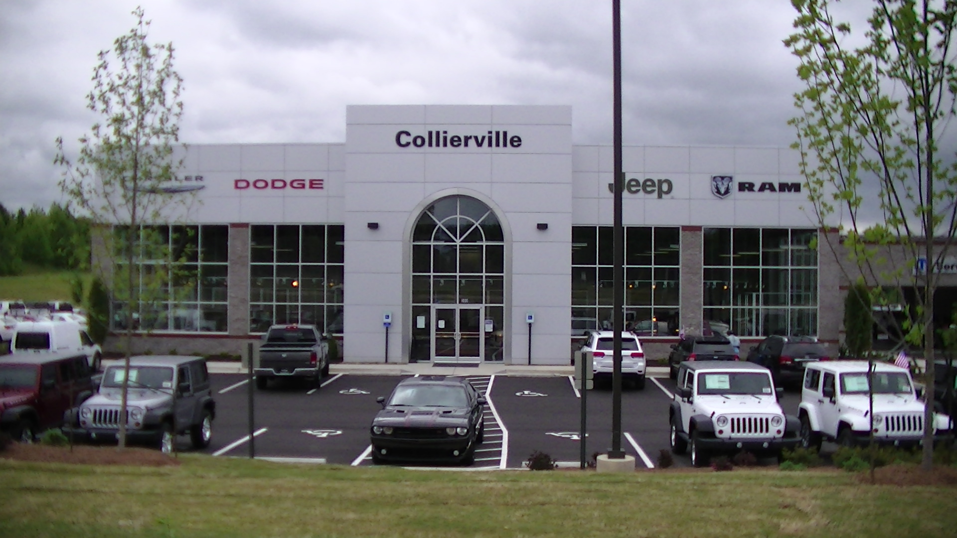 Collierville Chrysler Dodge Jeep Ram