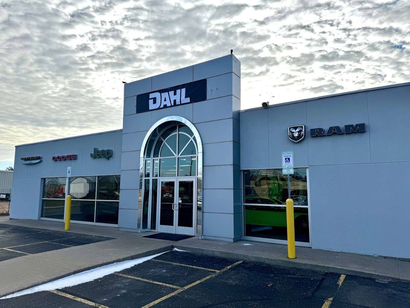 Dahl Chrysler Dodge Jeep Ram Stevens Point