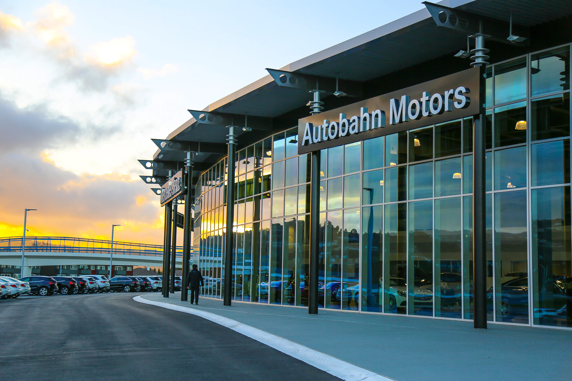 Autobahn Motors