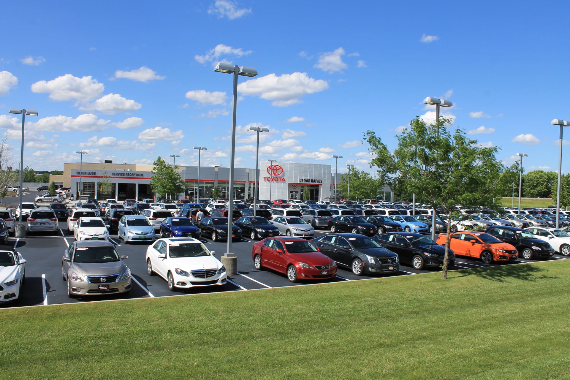 Cedar Rapids Toyota