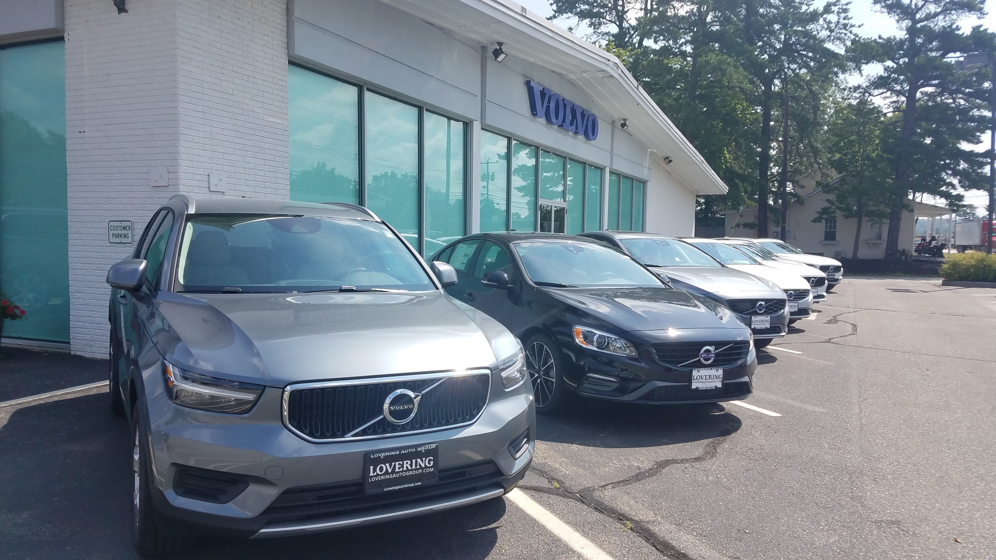 Lovering Volvo Cars Concord
