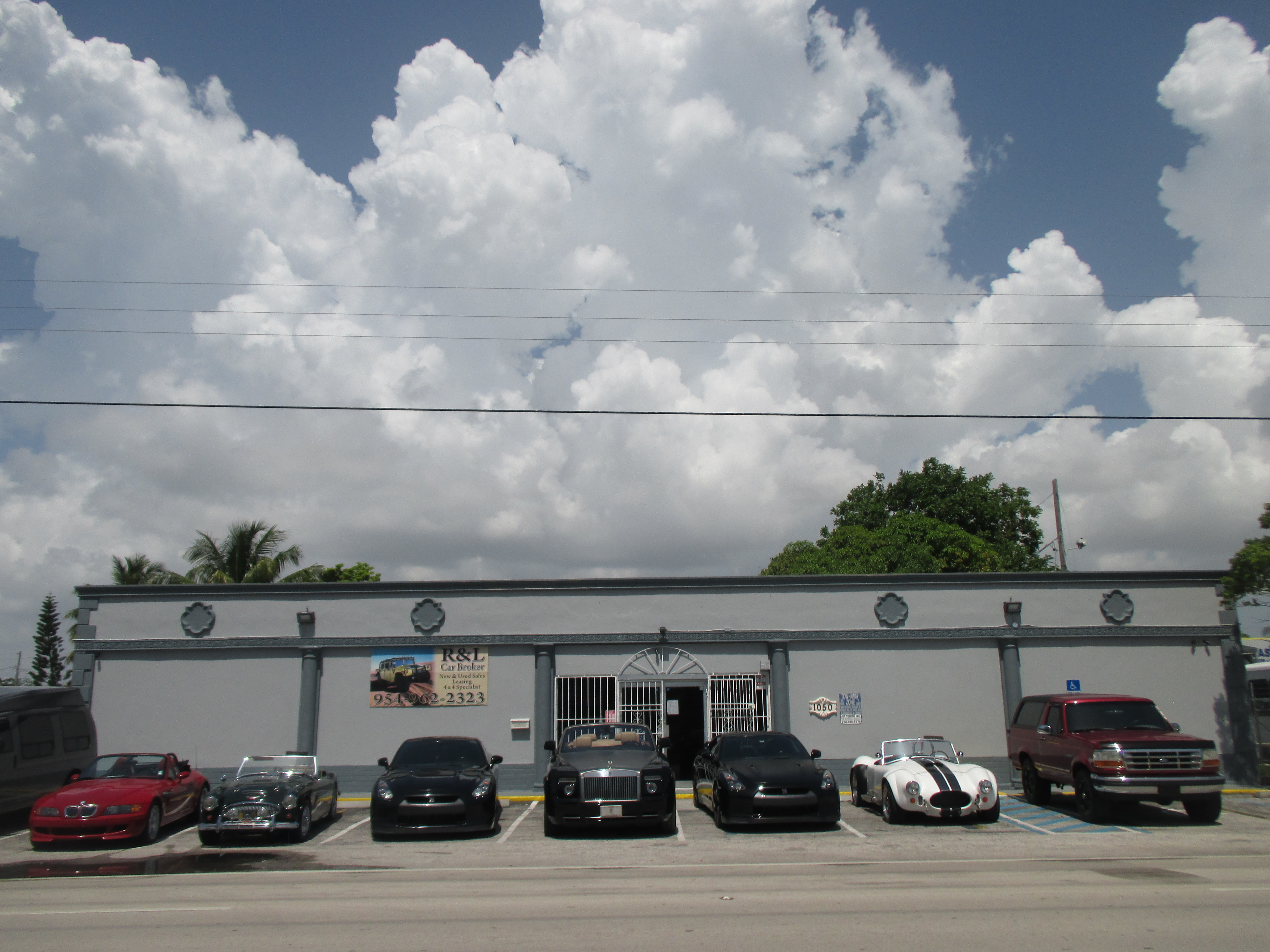 R and L Car Broker Corporation