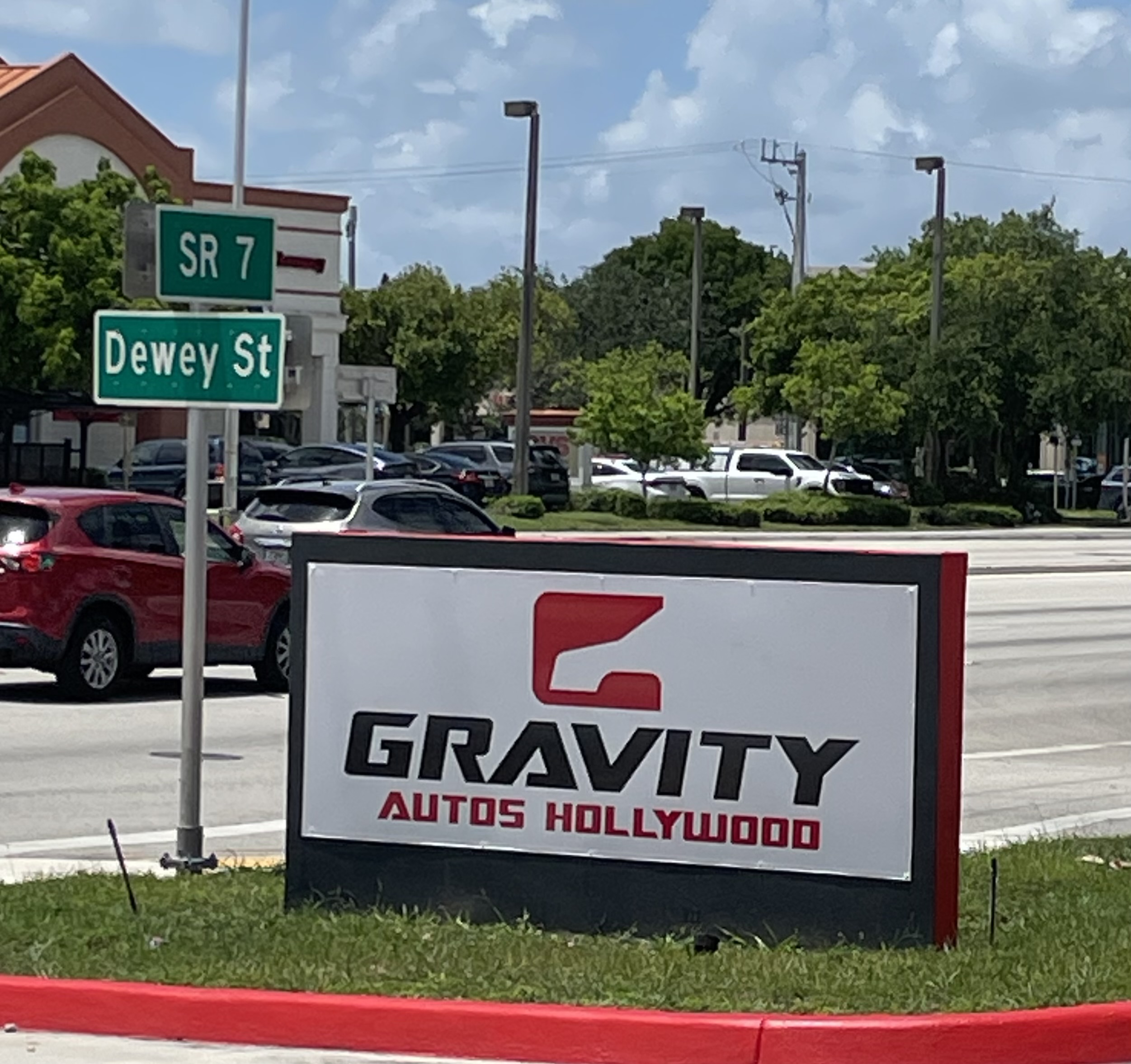 Gravity Autos Hollywood