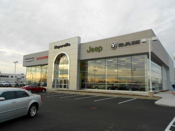 Castle Chrysler Dodge Jeep Ram of Naperville