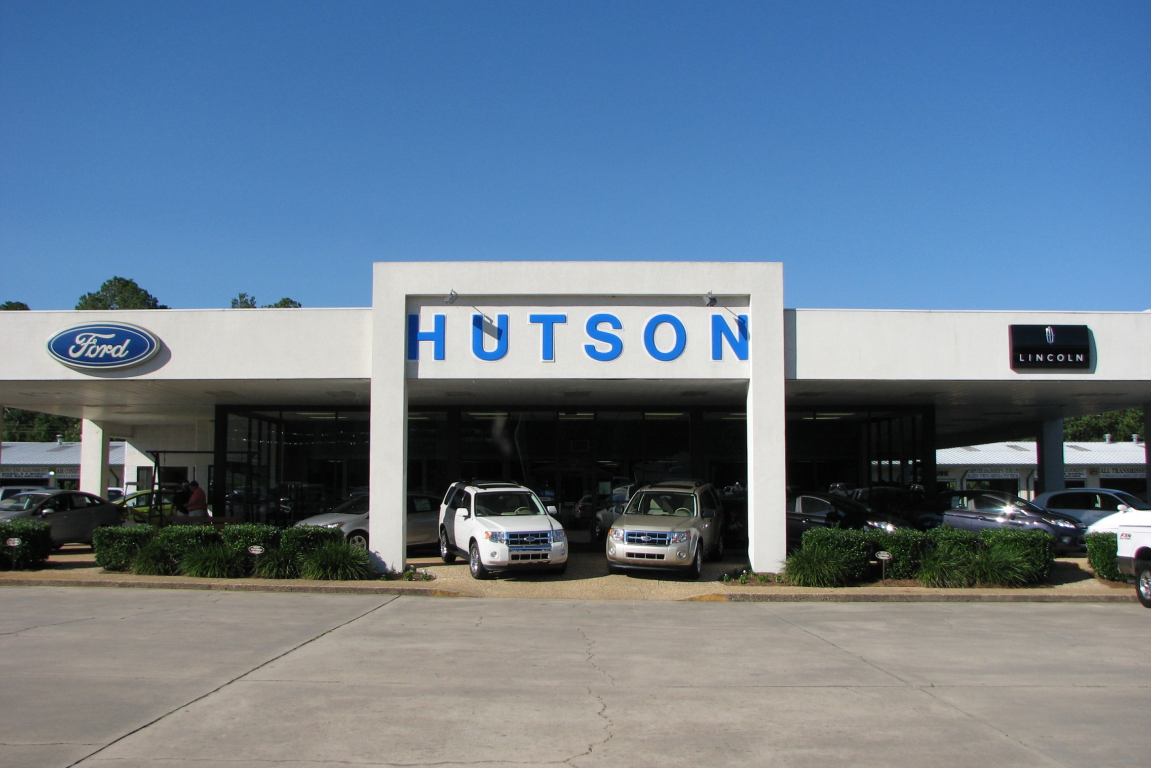 Robert Hutson Ford Lincoln Chrysler Dodge Jeep Ram