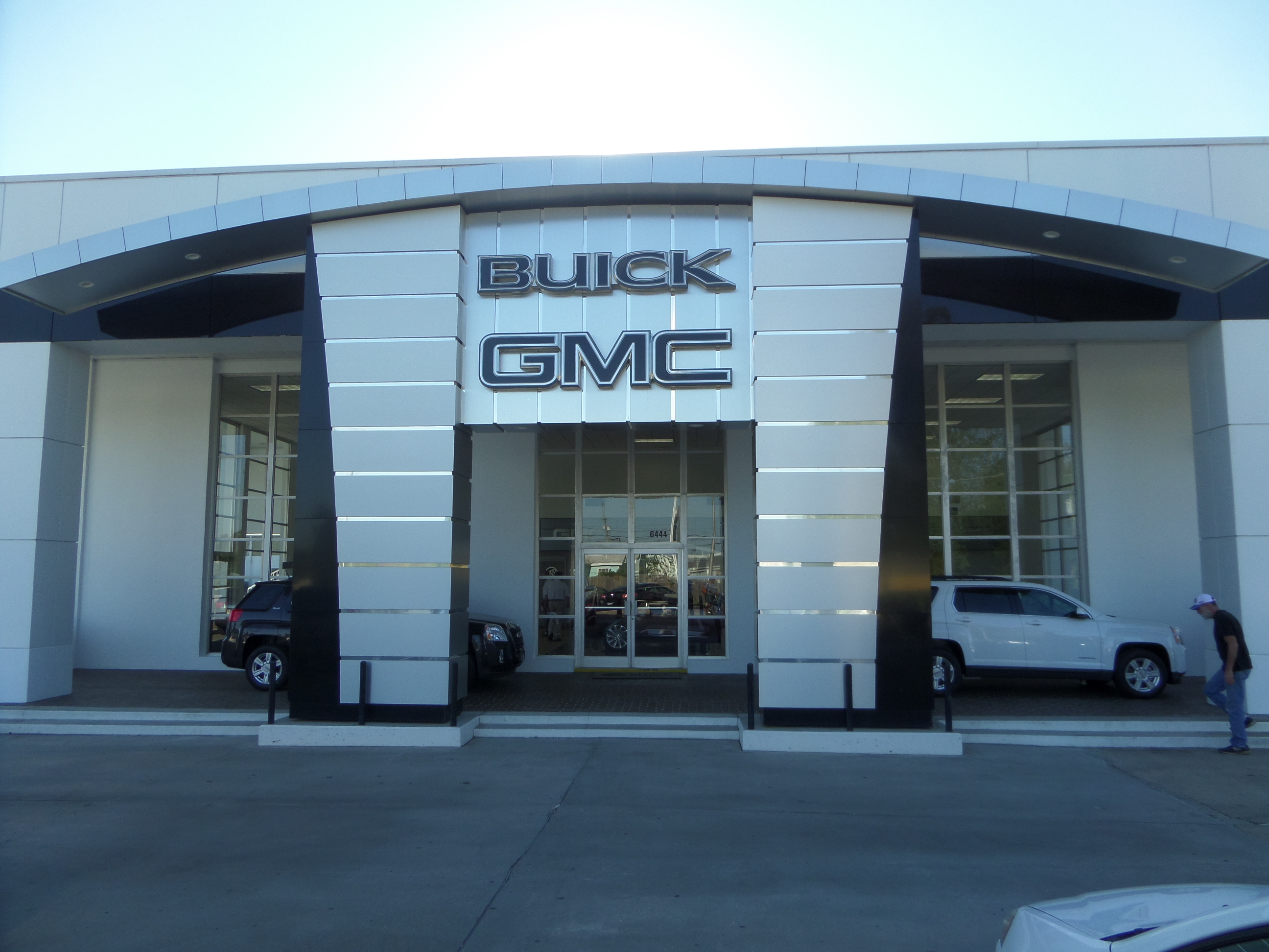 Barker Buick GMC