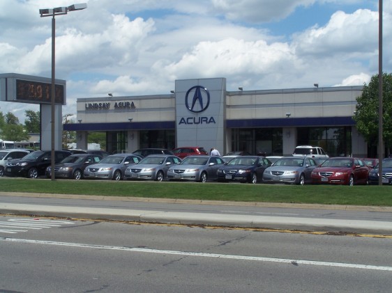Lindsay Acura