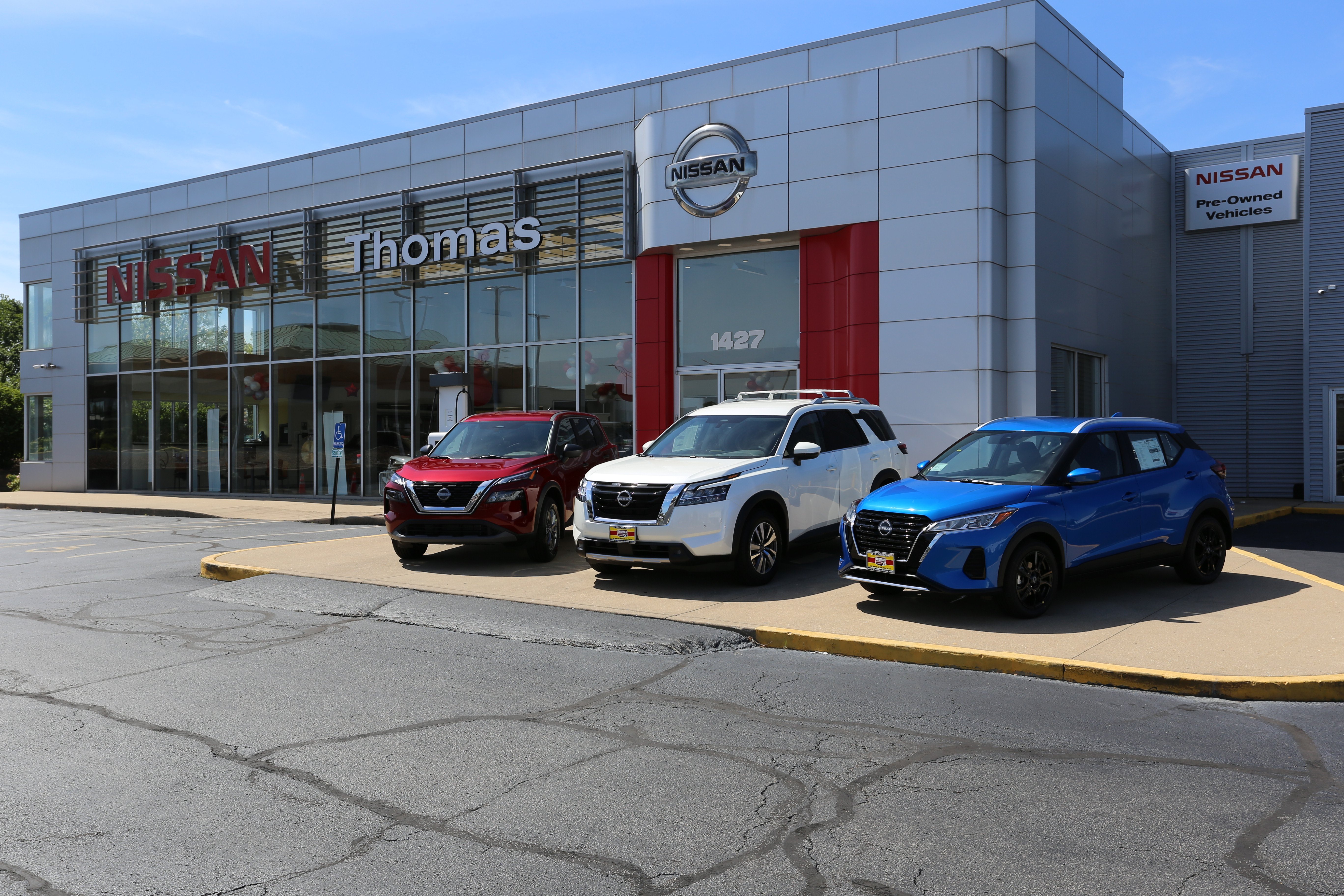 Thomas Nissan of Joliet