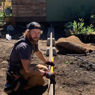 Chris W. Handyman