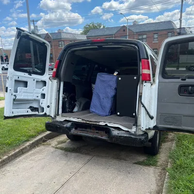 Jean’s moving and same day delivery furnitures