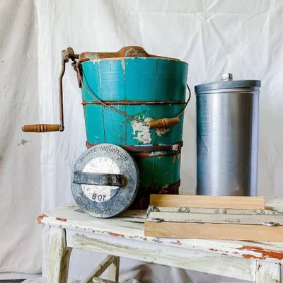 The Empty Bucket