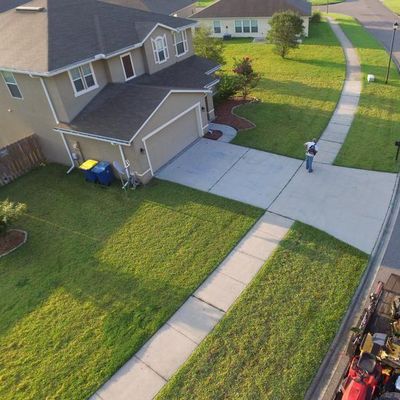 Lockwood lawn maintenance