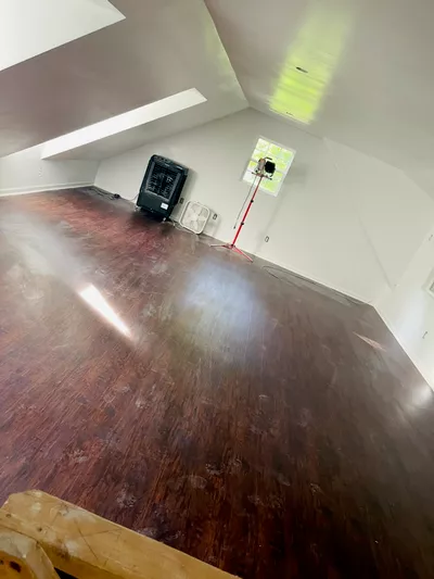 Reyes painting and floor installer