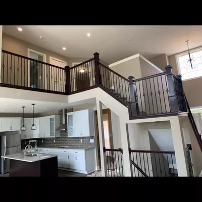 MIA PAINTING LLC