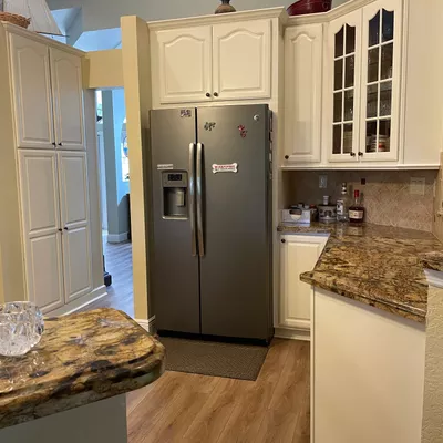 Fantastic Colors LLC