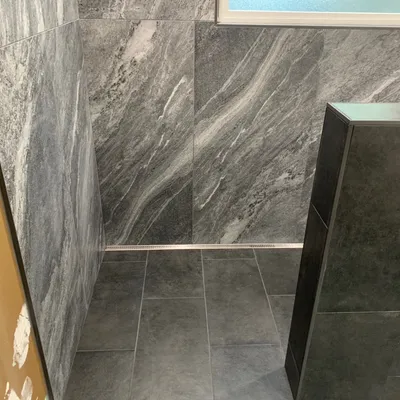 Handier Tile man