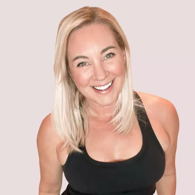 Anne Parker, Online Coach for Women Over 50 ?