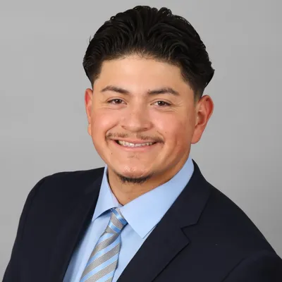 Angel Mendez - Financial Planner