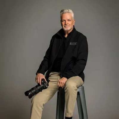 MOORESHOTS LLC