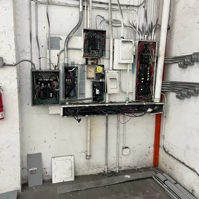 Extreme electrical and data tech.