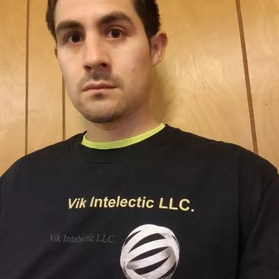 Vik Intelectic.