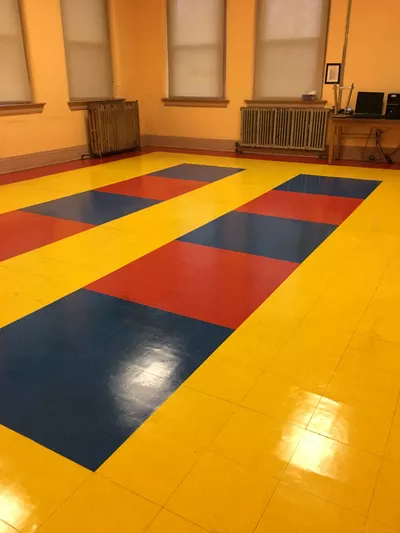 The Right Touch Cleaning Service llc