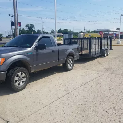 Bubba's hauling and. Handyman service