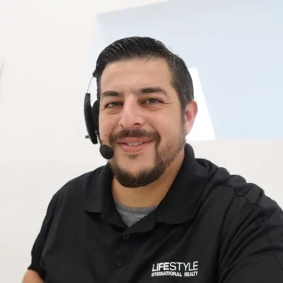 Jose L Medina