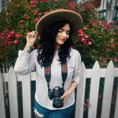 Britt Take My Pic