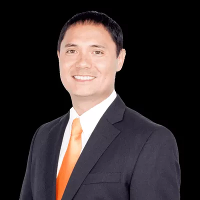 Paul Iwanaga with Platinum Realty