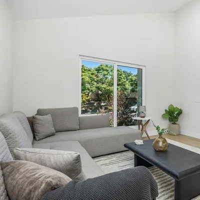 Welkom Hōm Staging and Furnishing