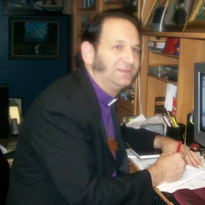 Rev. Johnny Erato, English/Spanish/Bilingual