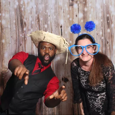 9 Photo 1 Booth