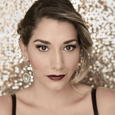Red Lips Makeup Artistry