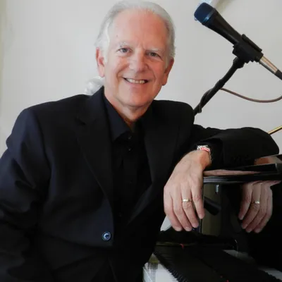 Tom Lewis