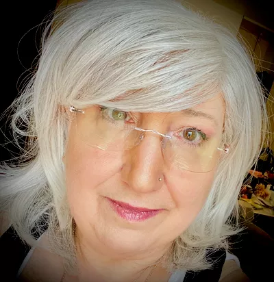Elaine Clapman-Cusimano of Ahava Expressions