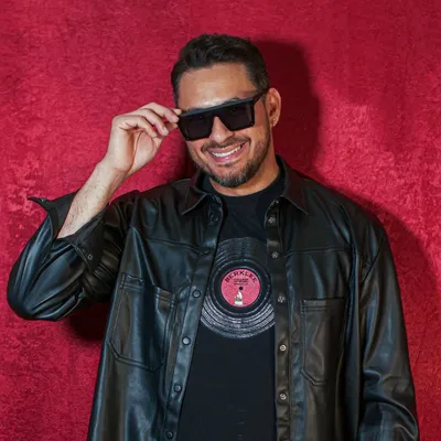 HARÍ (DJ RÍHAV)