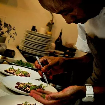 Starving chef services LLC