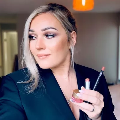 Makeup With Svet