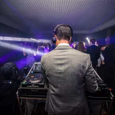 BreezzyBeats DJ Services