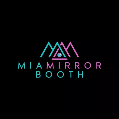 MIA Mirror Booth