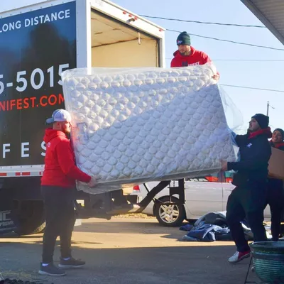 Manifest Moving