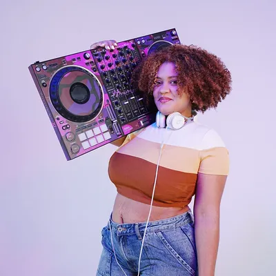 Dj Paigerrella llc