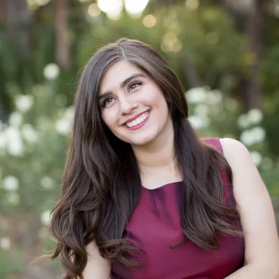 Officiant Sarah Ortiz