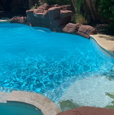 Amazing poolspa