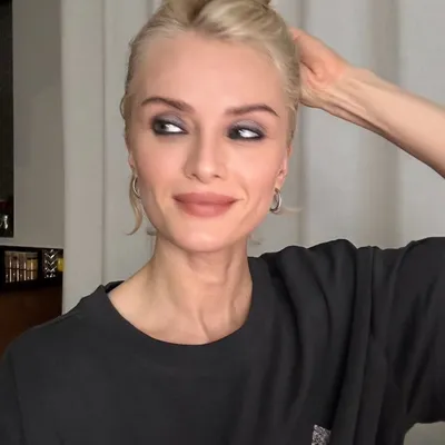Viktoriya, MAKEUP ARTIST based in LOS ANGELES
