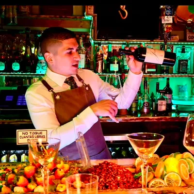 Rafa el rey de los cocteles