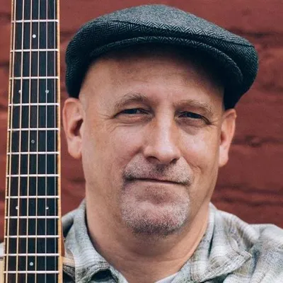 Lombardi Guitar